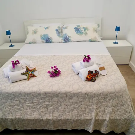 Dominus Luxury Pensión Torre A Mare